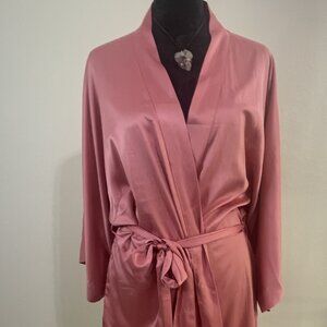 AW Bridal Robe in Salmon Pink, size Large, is a classic kimono-style robe